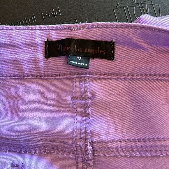 EUC Fire Los Angeles Women’s Jeans - Picture 8 of 8